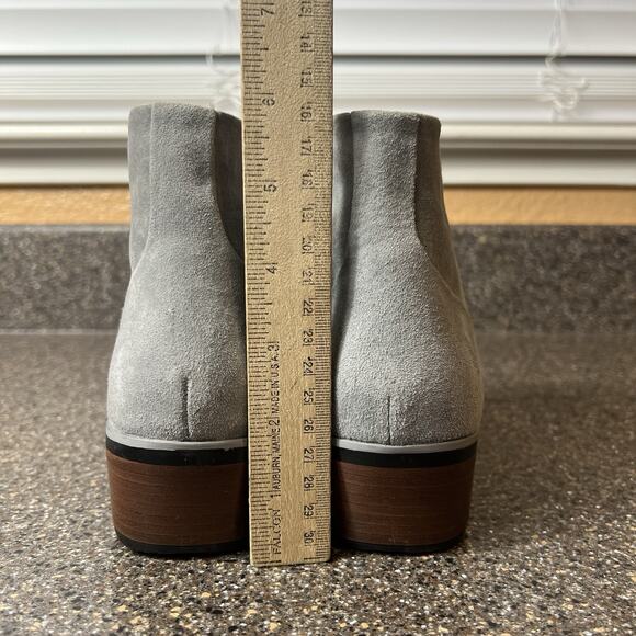 Hush Puppies Ankle Bootie Womens 9.5 M Light Gray Suede Comfort Casual Boots New - Picture 9 of 11